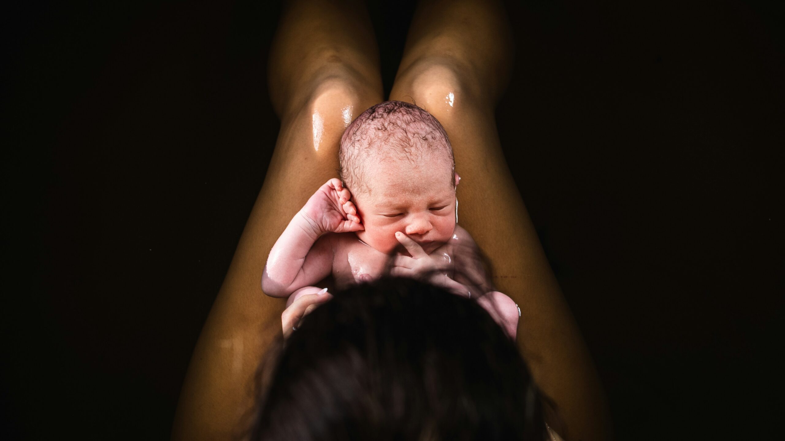 ベビーバス おすすめ 新生児 - Photo by Cameorn Steele on Unsplash