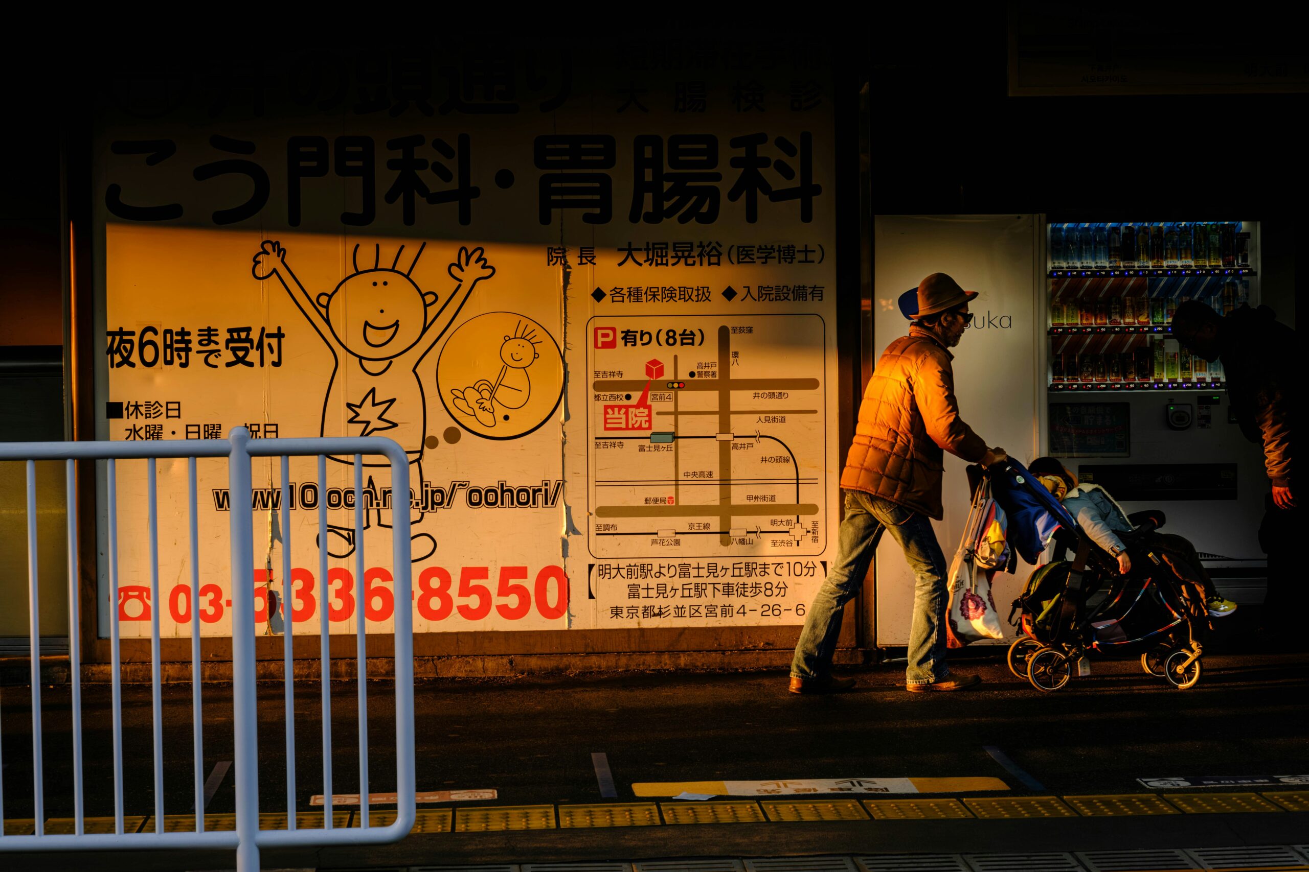 CYBEX リベル ベビーカー おすすめ レビュー 育児ガジェット 2026 パパ - Photo by Fumiaki Hayashi on Unsplash
